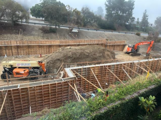 Wood used on the Tennis court - Tennis Paradise