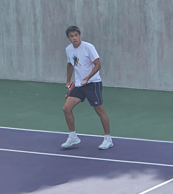 Brandon Nakashima warming up The TenniSphere